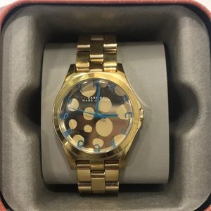 Marc Jacobs gold watch